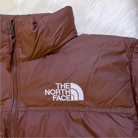 The North Face Women’s 1996 Retro Nuptse Jacket - Picture 4 of 10